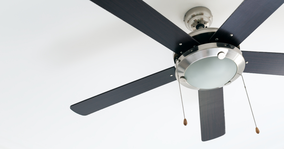 Install ceiling fans to reduce electricity in your mobile homes